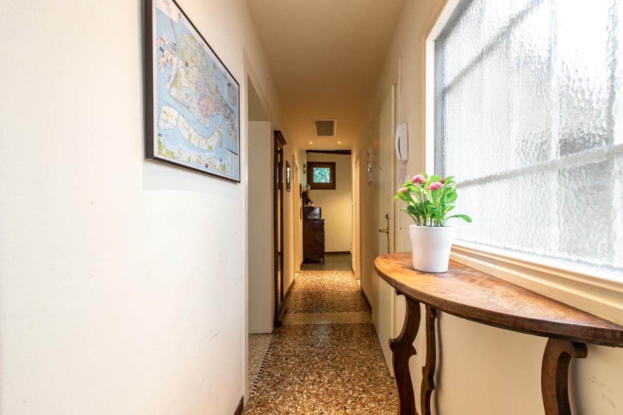 Riva De Biasio Charming Apartment R&R Venecia Exterior foto